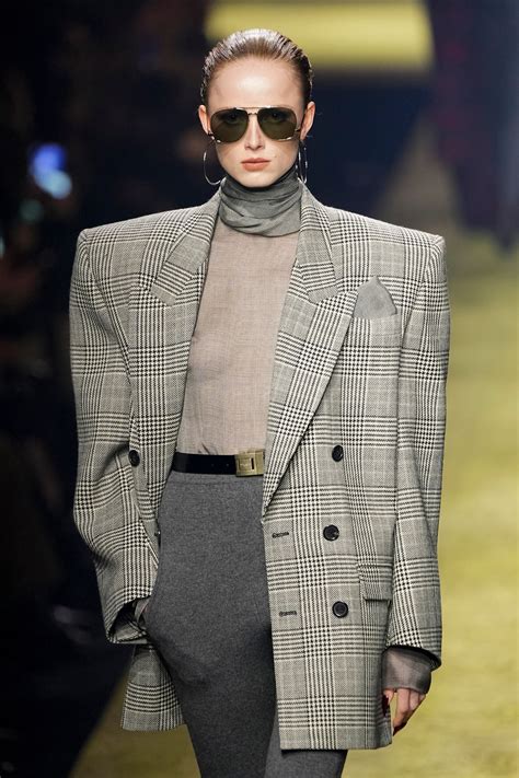 Saint Laurent: la collezione Autunno Inverno 2022